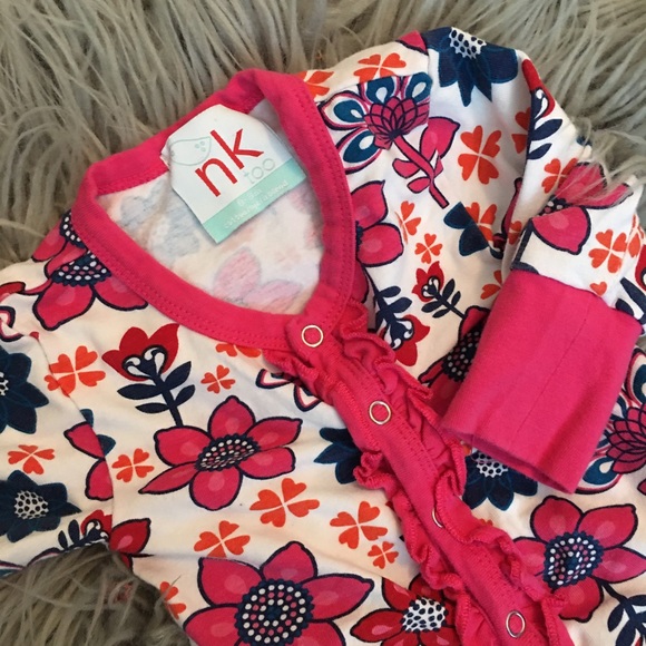 COPY - Nk too ruffle romper 0-3 mo - Picture 3 of 3